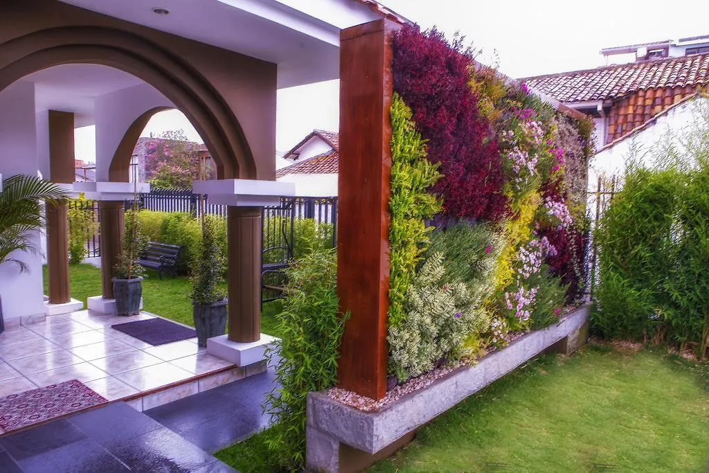 Guest house Villa Emilia Hostal Cuenca