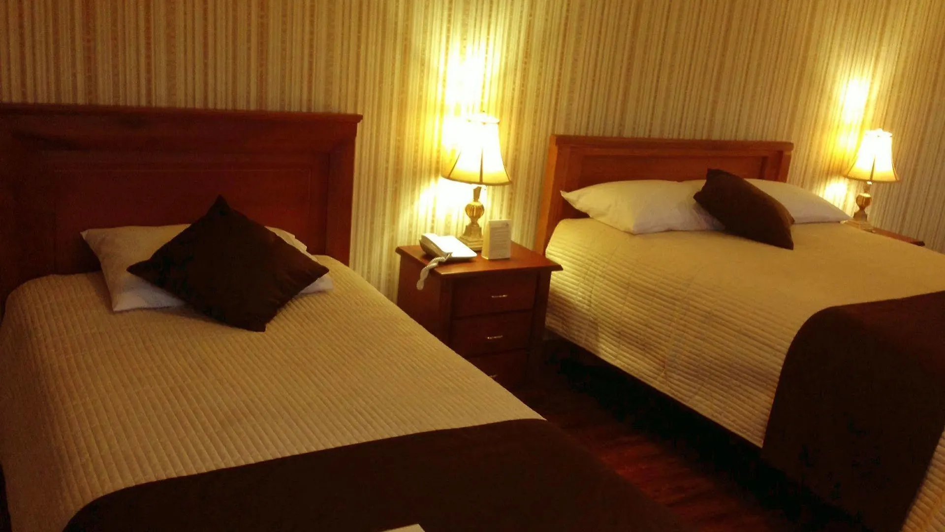 Villa Emilia Hostal Cuenca Ecuador