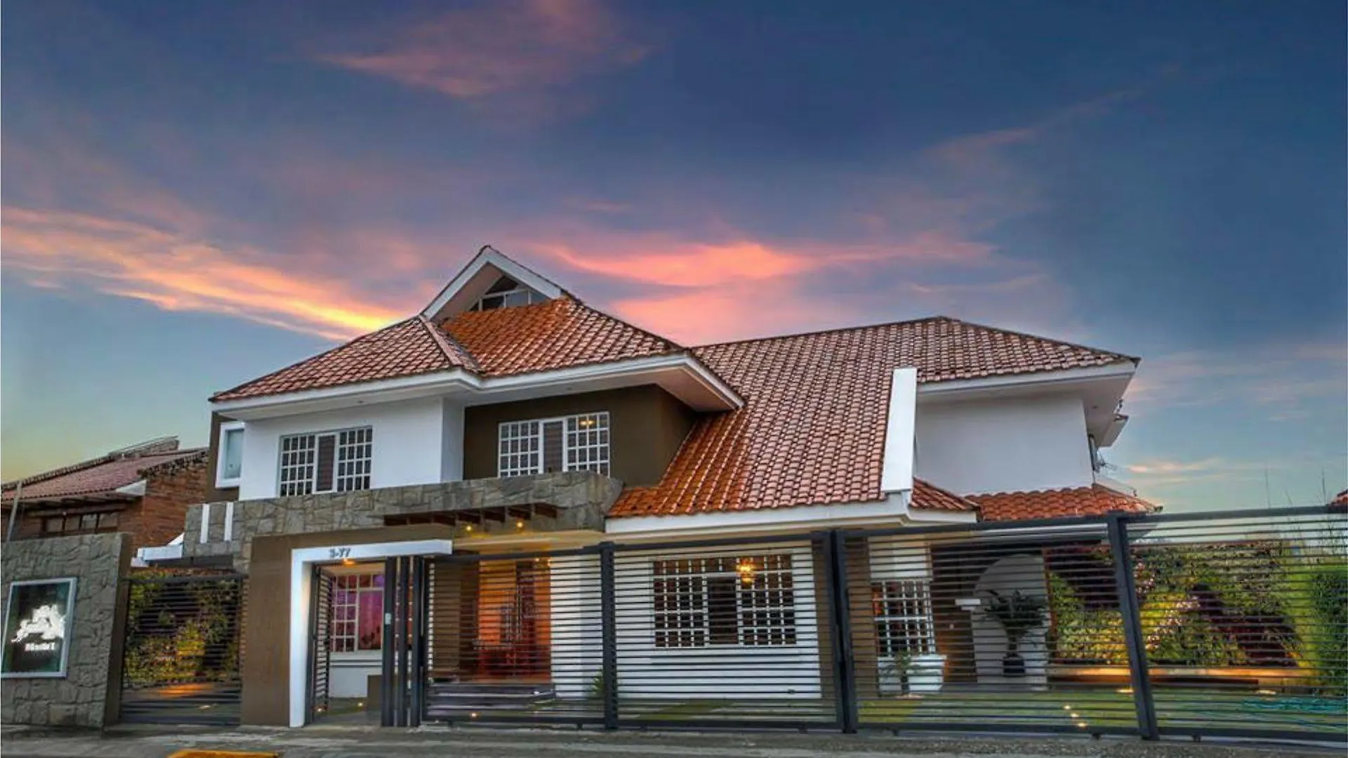 Villa Emilia Hostal location