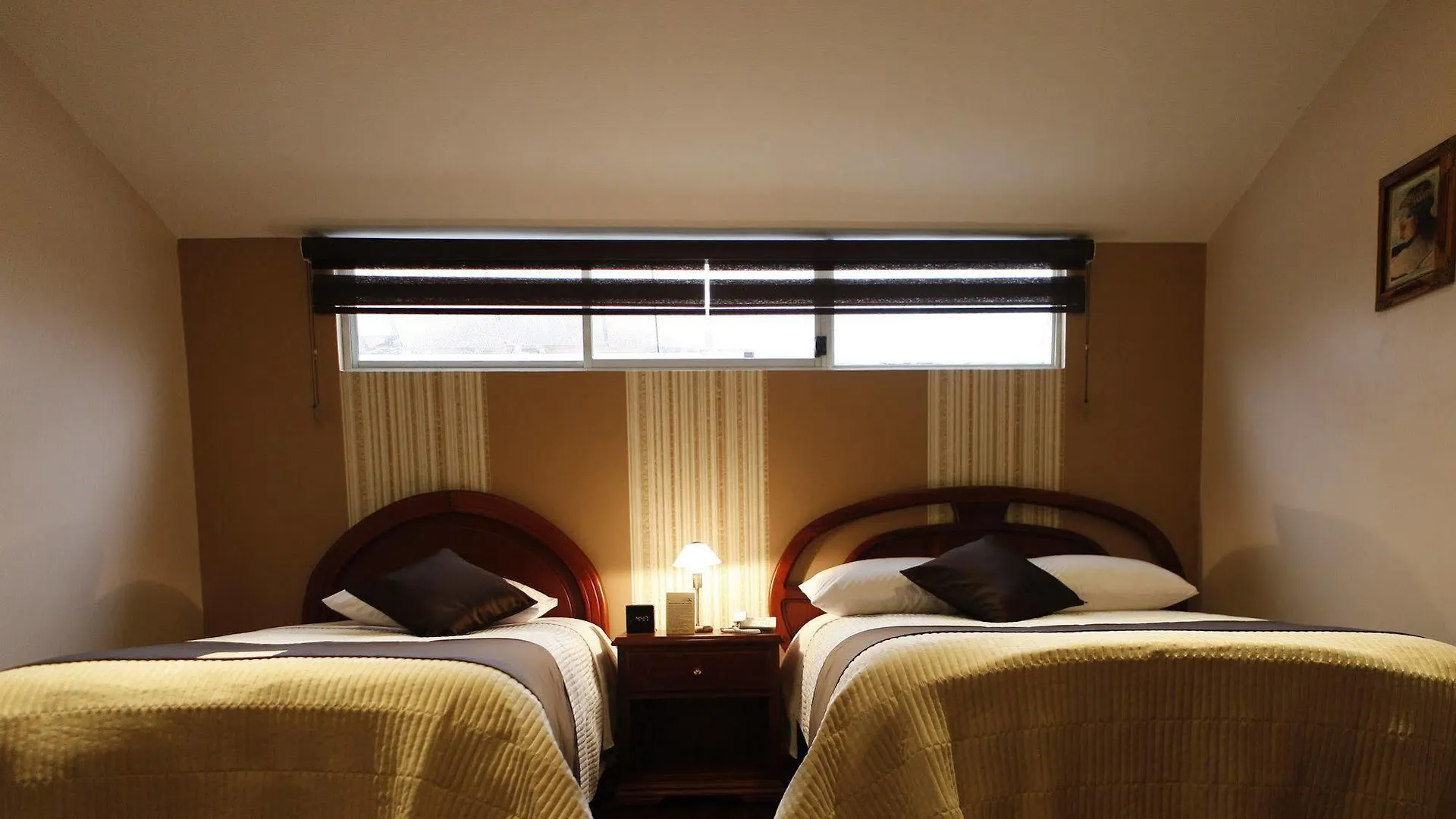 Villa Emilia Hostal Cuenca 3*,  Ecuador